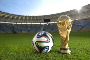 世界杯八强：西班牙对垒墨西哥 控球与反击之间的对决