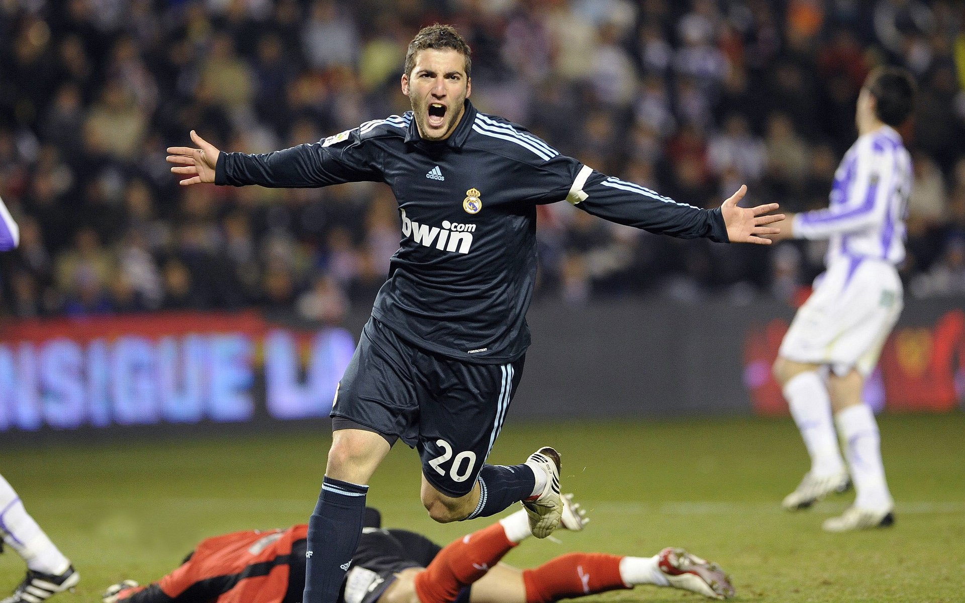 五大联赛是否鼓励门将提前站位缩短组织链条,五大联赛要踢到什么时候