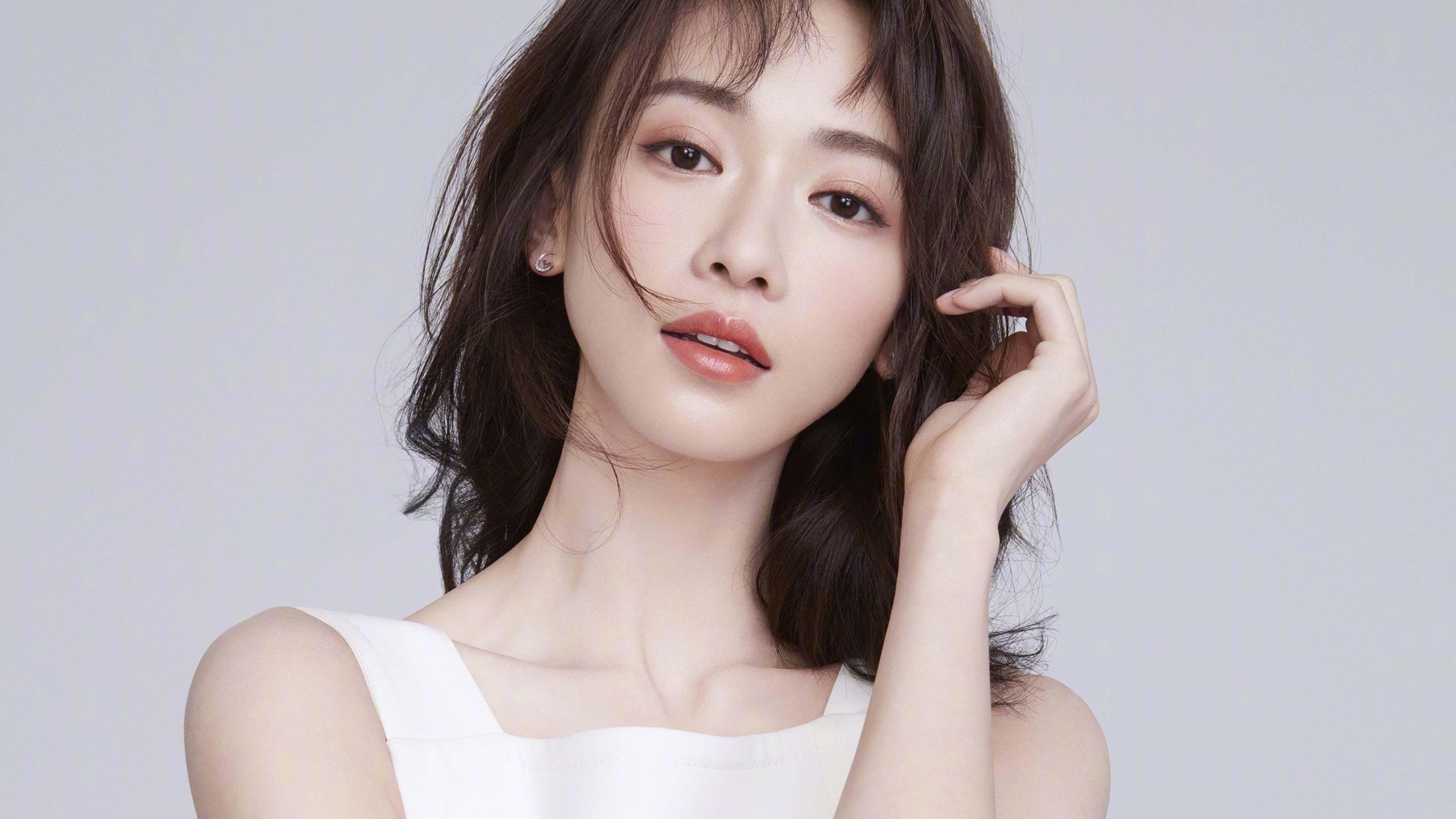 足球青训引进多语种课程支持国际发展,足球青训政策