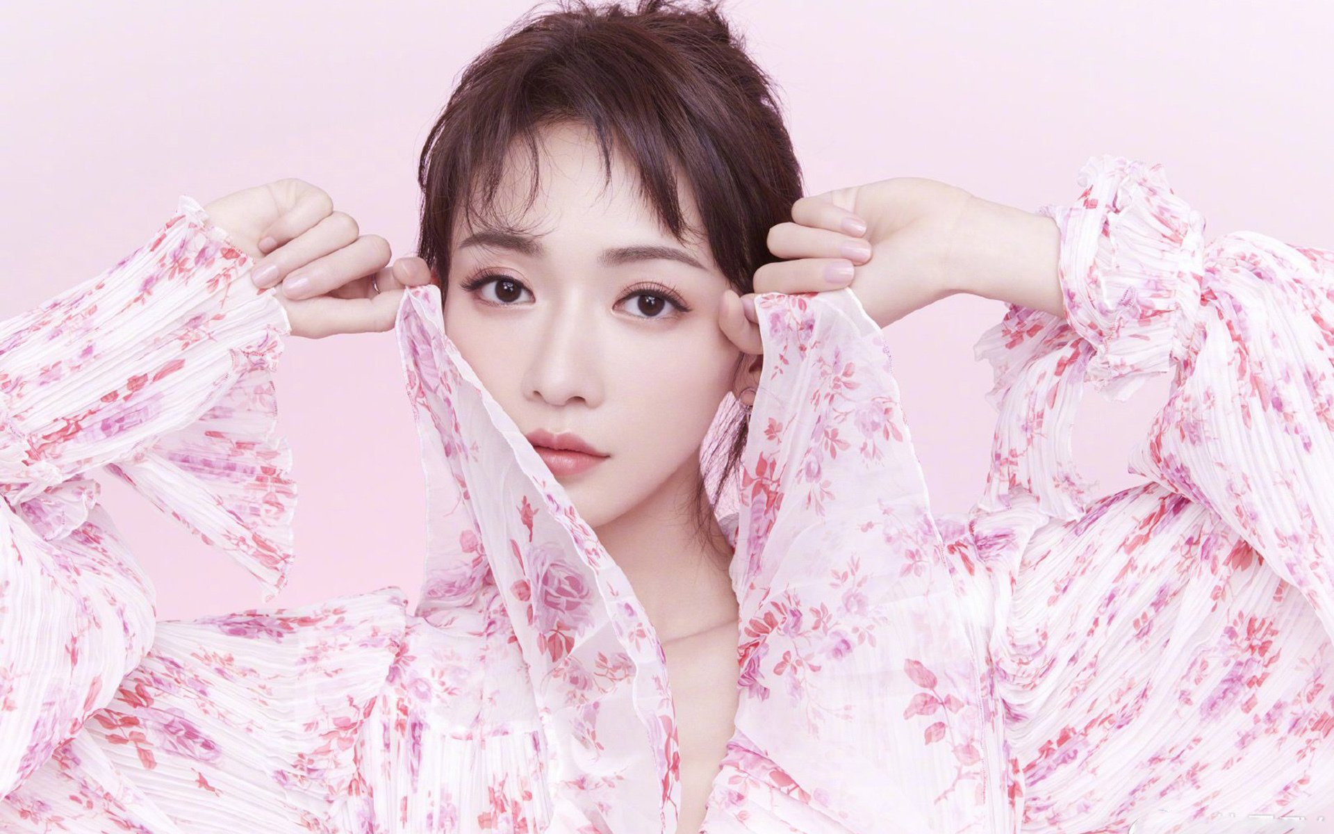 吉祥物象征和平共处与体育精神，体育 吉祥物